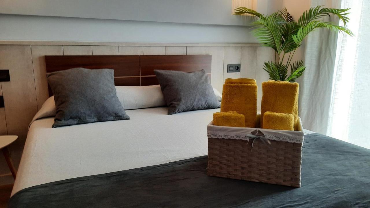 פואנגירולה Apartamento Capri Los Boliches Wifi Gratis Beach 100M מראה חיצוני תמונה